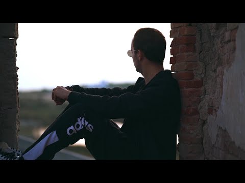 13JAW - VIVO  (VIDEOCLIP)