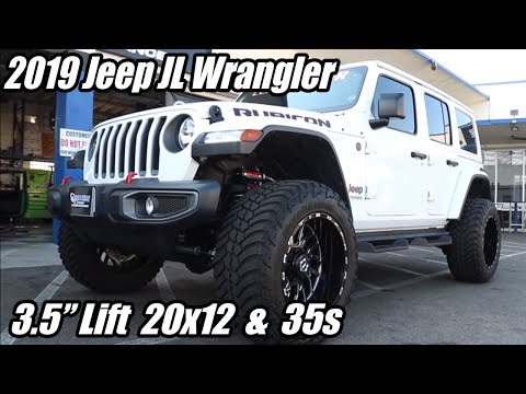 3.5IN JEEP SUSPENSION LIFT KIT | CONTROL ARM DROP (18-20 WRANGLER JL) Rough Country 20x12, 35" Tires