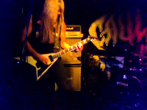 Evil Invaders - Live @ Trix Bar Antwerp [GSM QUALITY]
