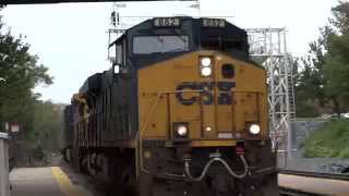 preview picture of video 'Fast CSX Intermodal Train @ Savage'