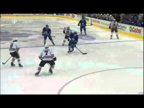 D'Amigo 2-1 Goal - Blackhawks vs Maple Leafs (Dec 14, 2013)