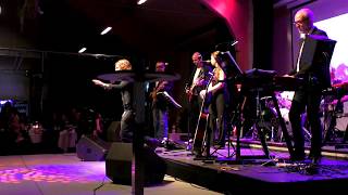 Andreas Johnson - Suspicious minds / Can&#39;t help falling in love - Västerviks Föreningsgala 2018