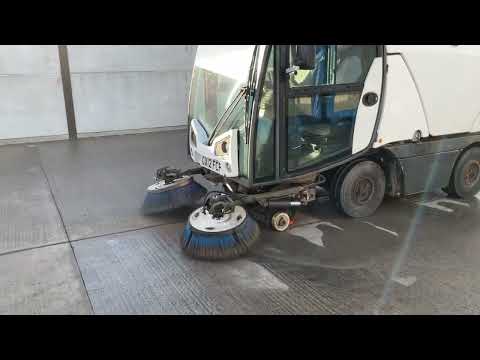 JOHNSTON 142A 101T  4 TON DIESEL ROAD SWEEPER - Image 2