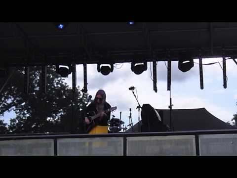 Elisa P - Through the night  (Live at Tyntesfield, August 2015)