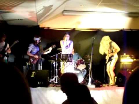 Club Music - Tell Me Baby ( Red Hot Chili Peppers Cover)