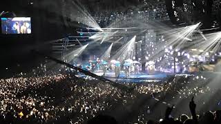 Les Enfoirés 2019 - Il a neigé sur yesterday - Bordeaux