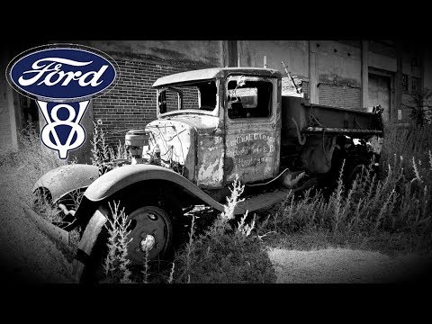 Really Awesome Abandoned Trucks & Buildings