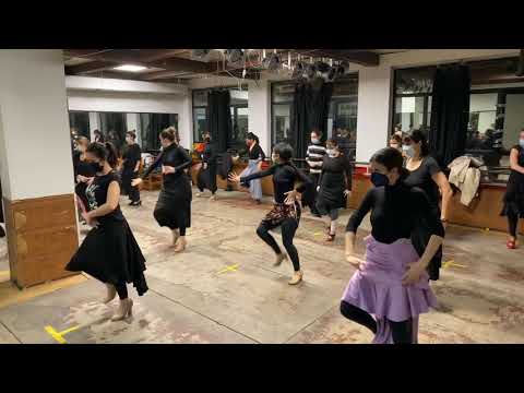 Bailando por Tangos de Granada