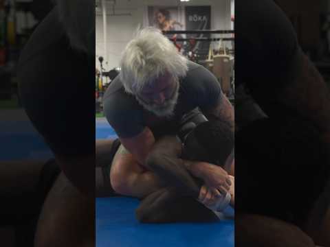 Gordon Ryan’s jiu-jitsu is too smooth🤯