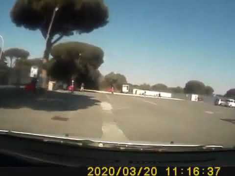 Fila al supermercato parte seconda