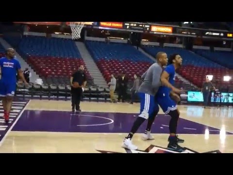 Jahlil Okafor warming up 12/30/15
