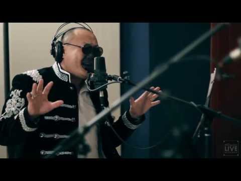 The Mongolian Live Sessions: Дэлгэрмөрөн ( Deegii ) - Уянга цагаан хуруу, Ятга: Мөнх-Эрдэнэ