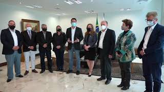 Assinatura do convênio para a construção do Complexo Social Cidade do Idoso, no Palácio Iguaçu