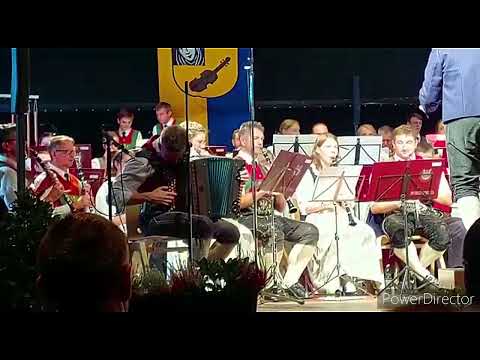 Electrifying Overture (Herbert Pixner)-Mathias Runggatscher