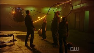 The Flash 4x13 Devoe killing scene