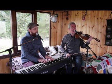 The Cabin Sessions - Clype - The Internationale