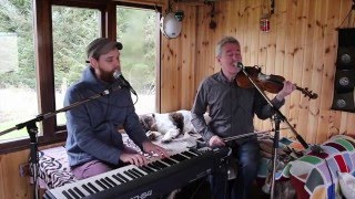The Cabin Sessions - Clype - The Internationale