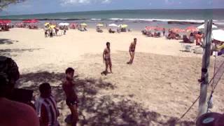 preview picture of video 'Futevolei em Boa Viagem - Recife - Resenha na quadra do Vila Rica_28 dez 2011'