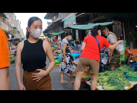 Walking Around at Orussey Market Shows Fruits, vegetables, fish, fresh meat Phnom Penh Street Food
