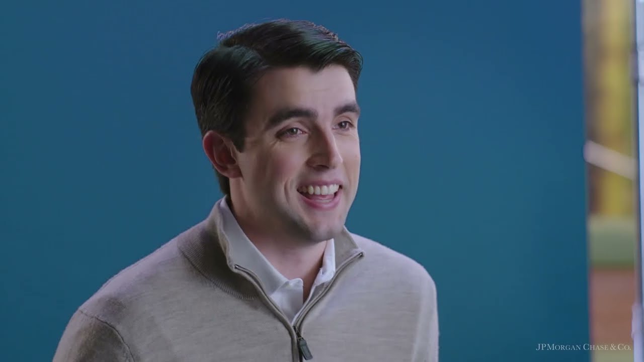 Day in the Life of a Real Estate Analyst | JPMorgan Chase & Co.