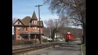 preview picture of video 'RJ Corman Pennsylvania Lines; Run Through Coal'