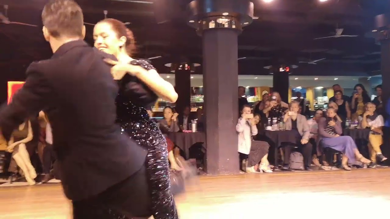 Vanesa Villalba & Facundo Piñero: Orquesta Juan D´Arienzo - Yapeyu (Instrumental)