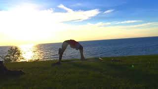 Core is More 30min. Intermediate Level Vinyasa Yoga - You're Welcome Project Yoga