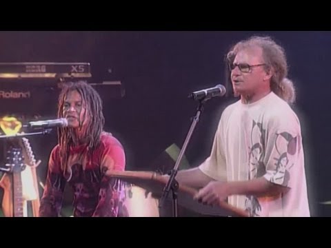 Baster - Bibizako (ek Danyel Waro) - Live Sin Zil 2003 - 20 ans - 04/19