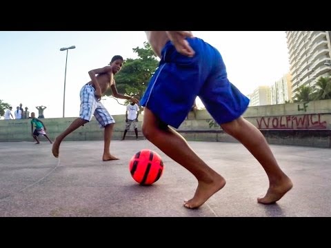 GoPro: Brasil Extended - Barefoot Pickup