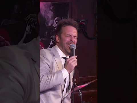 Craziest Scat Solo Yet - F BLUES 🔥🎶🤯