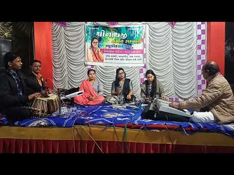 Bharare jobaniyama betha ladakdi dada ae hasi ne bolavya