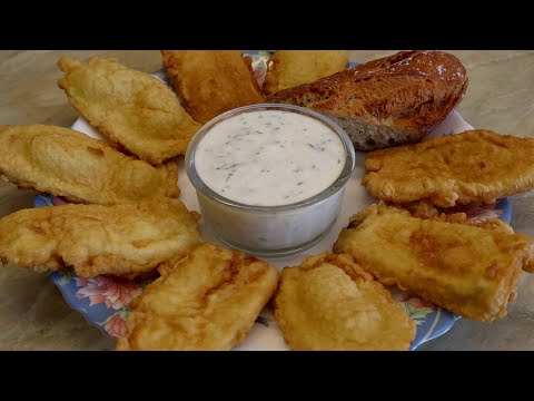 Dovlecei pane crocanti si aurii | Reteta rapida de vara cu sos de iaurt