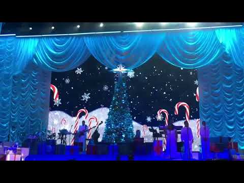 All I want for Christmas is you live concert in BERLIN December 2018 Mariah Carey