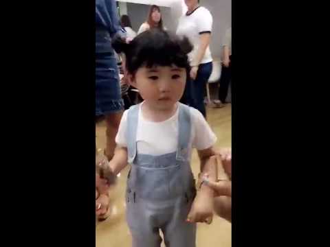 160806 나인뮤지스 금조 in 현아 스냅챗1 with. 윤슬이