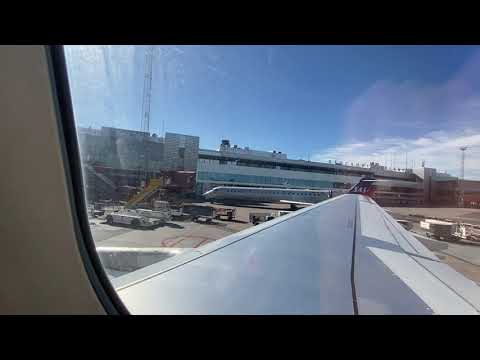 Flygplan landar i Arlanda ~ Arlanda AirPort Sweden #ARN