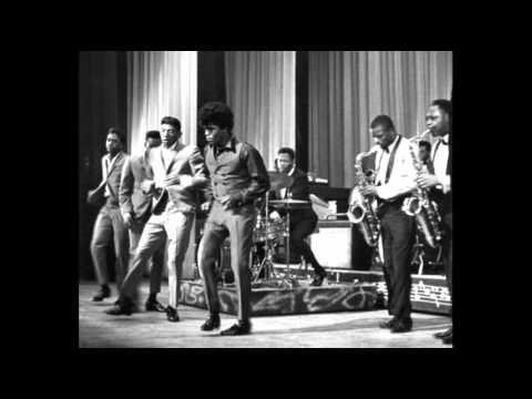 Videoclip de Tell Me What You're Gonna Do — James Brown