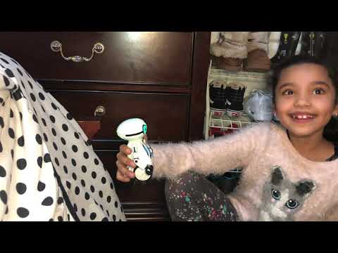 Breanne reviewing the Ycoorobot Maze Braker robot toy for kids 3+