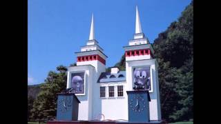 They Might Be Pacman - Here Comes Mr. Me