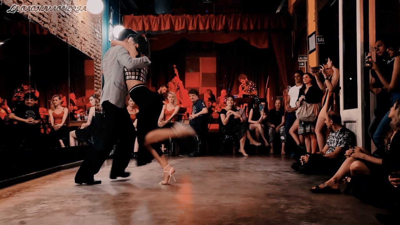 EL CACHIVACHE - Rainier Pereyra & Sofia Saborido - Milonga El Lloron