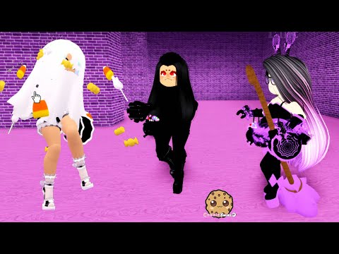 Trapped Lost In Maze Royale High Halloween Update Roblox Game Video - roblox royale high cookie swirl c