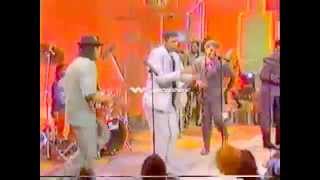 Soul Train 88&#39; Performance - The Mac Band - Roses Are Red!