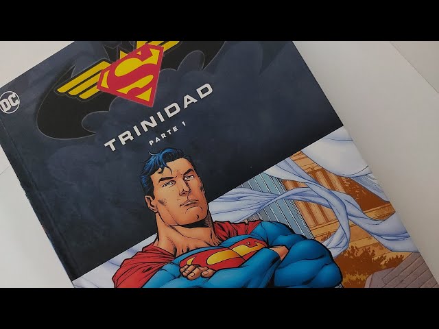 Vídeo relacionado con FaNaTtik DC Comics Legends - Moneda de coleccionista de edición limitada con Superman, Batman y Wonder Woman