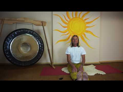 3 Übungen im Langsitz.