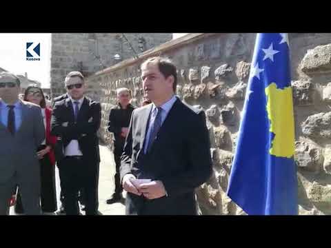 Ambasada e Kosovës në Austri nderon viktimat shqiptare të kampit Mauthausen - Klan Kosova