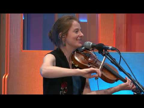 Sutari: Włosy / Hair (živo Prva vrsta v sodelovanju z Drugo godbo)