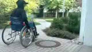 preview picture of video 'Rollstuhl Time im Krankenhaus..xD'