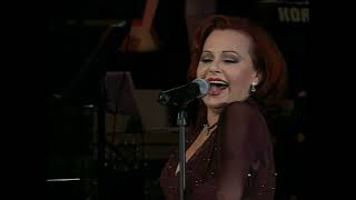 Vestida de blanco. HD. Concierto inolvidable 2002
