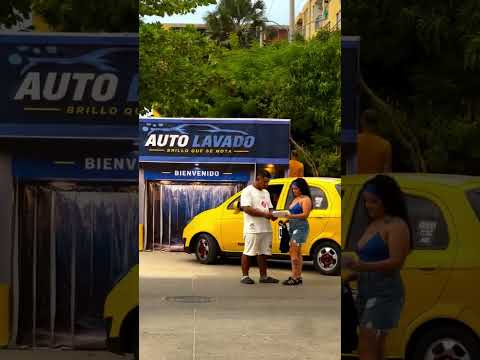 Vai deixando seus carros aí pra lavar no final você vê que não tem nenhum lava-jato veja
