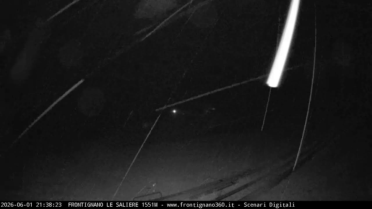 Live webcam view of Esquí en Le Saliere, Frontignano