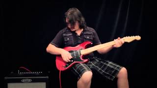 Video thumbnail for Fender Prodigy and Kustom Quad 65DFX Celestion 1x12" Combo Guitar by Lima Video Production